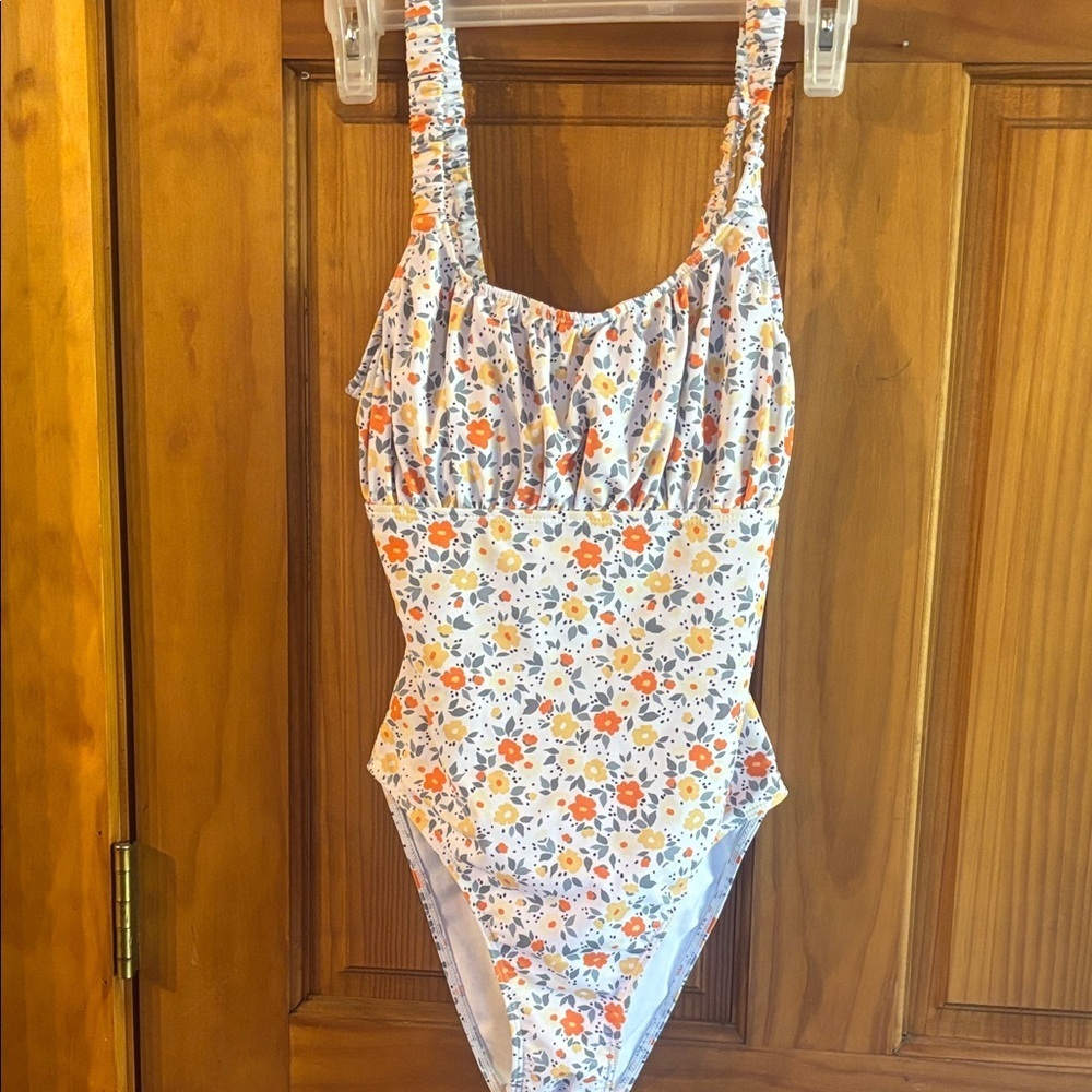 Floral Woman’s Swimwear - Picture 1 of 4